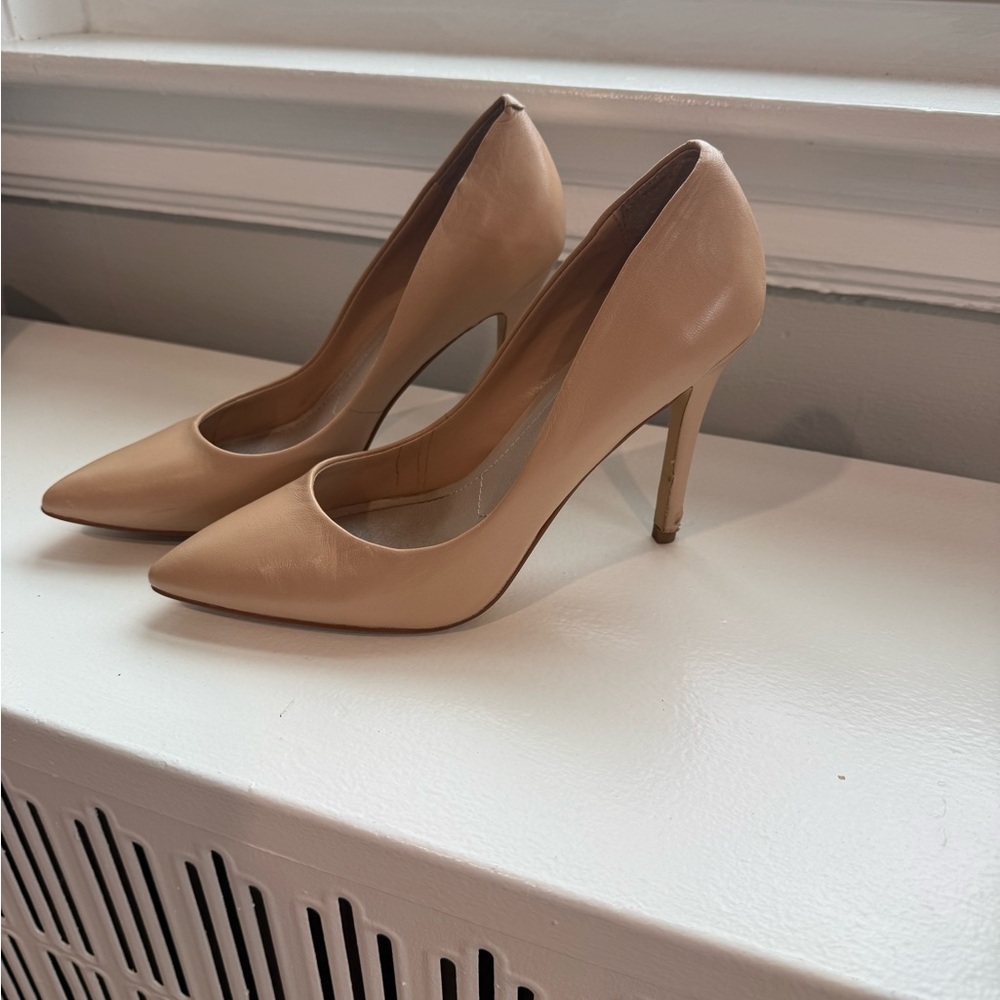 Elegant Tan Women's Heels